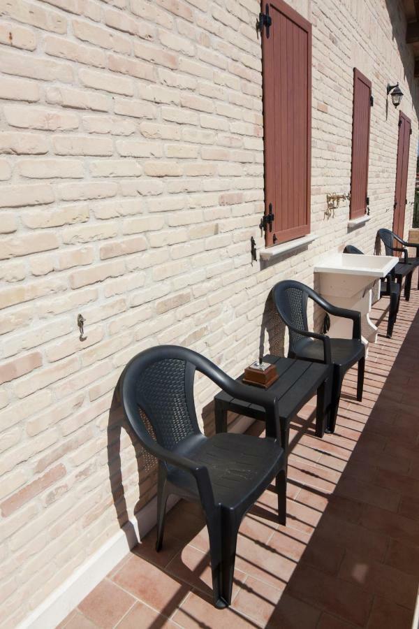 B&B L' Antica Fonte Spinetoli Exterior foto